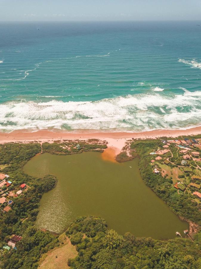 Pousada Uluwatu, Praia Do Rosa Ξενοδοχείο Εξωτερικό φωτογραφία